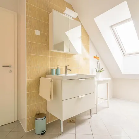 Trubarjeva 12 - The View * Ljubljana