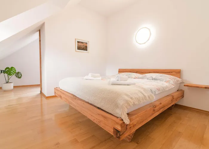 Trubarjeva 12 - The View * Liubliana